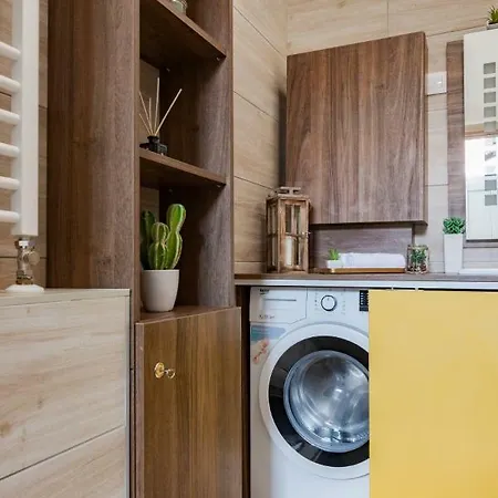 Kira Апартаменты *